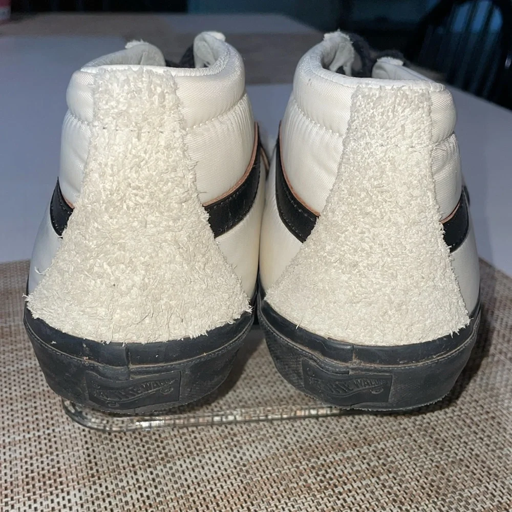 Vans Sk8-Mid in nylon and suede. Men's 9.5. Like new condition. Skate to create! - Picture 7 of 16
